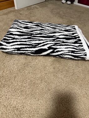 Barefoot Dreams Zebra Print Throw Blanket in Black and White
